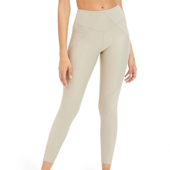Good American Angled Ribbed Leggings NWT Size 4/XL - Picture 1 of 8